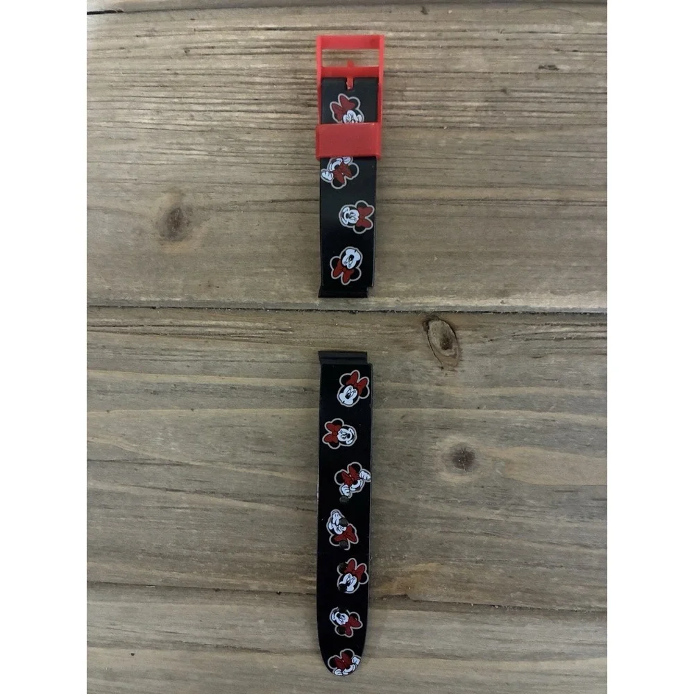 New In Bag Disney Minnie Mouse Watch Girls‎ With Accessories (Needs Batteries)